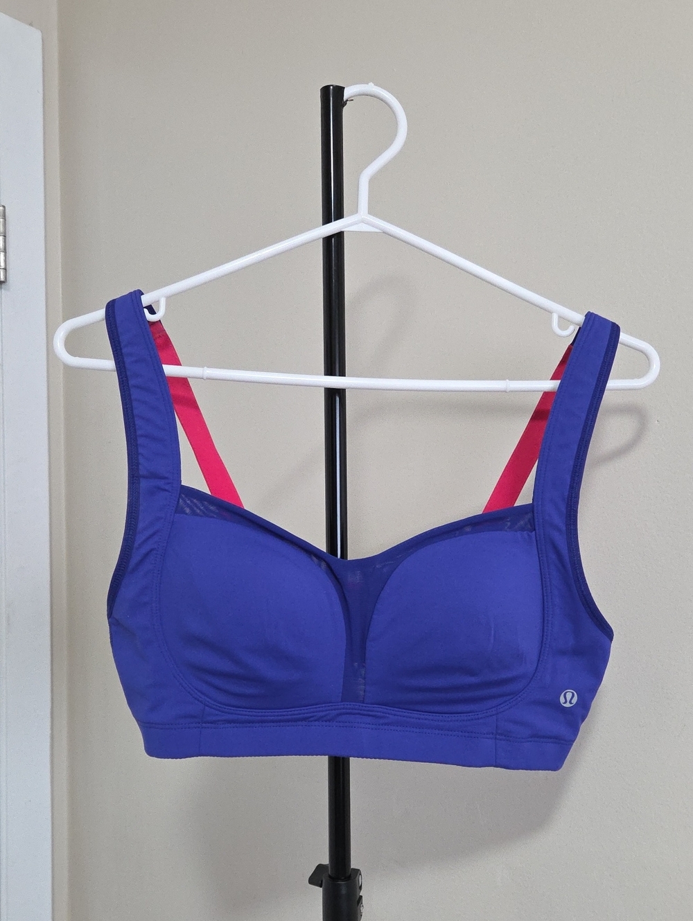 lululemon athletica Women’s Medium Support Sports Bra in Purple with Pink Straps